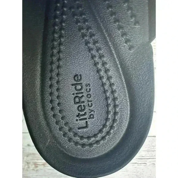 NWOT CROCS Brooklyn Low Wedge Sandal Women's Size 10 Black/Beige - Picture 5 of 8